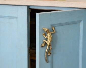 Handmade Brass Lizard Cabinet Handle | Decorative Drawer Pull Knob