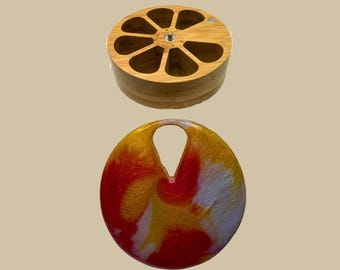 Portapillole in bambù Solar Flare / Organizzatore di pillole settimanale / Porta medicinali rotondo / Porta ricette settimanale / Organizzatore girevole settimanale / Arte funzionale