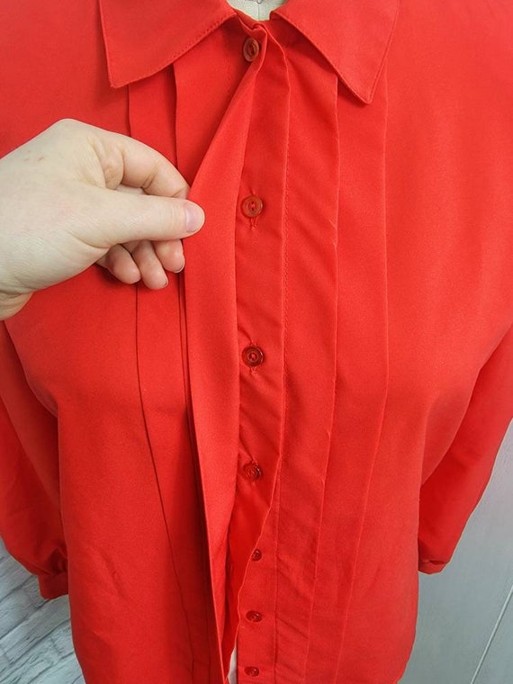vintage 1970s Red Blouse, Pleated front, Long Sle… - image 2