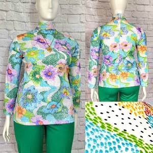 60s 70s turtleneck Blouse, Knit Shirt, long sleeve top, vibrant Rainbow floral pointillism, back neck zip
