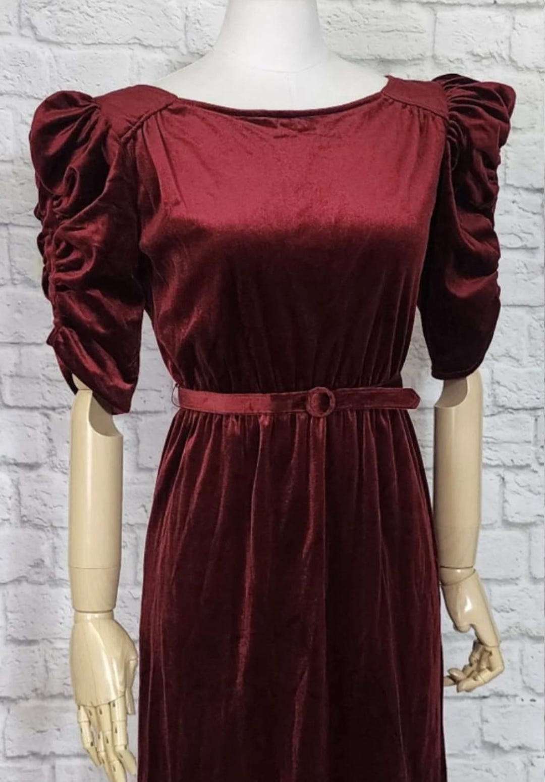 AMERI VINTAGE VELOUR PUFF SLEEVE DRESS