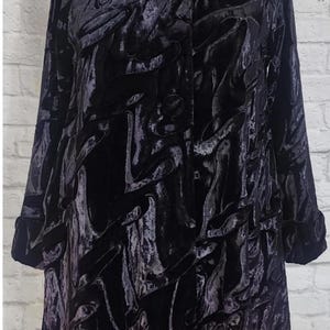 Black Purple Crushed Velvet Swing Coat 80s does 50s  Flare Cuffed Sleeve XL