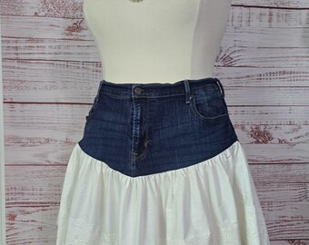 Upcycled Plus Size Mini Skirt, elastic waist, white ruffle lace hem dark wash stretch Denim, Jean skirt
