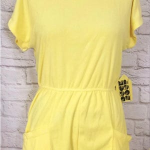 70s/80s Lemon Yellow Terrycloth Romper, shorts Snap shoulder, pockets Sz L