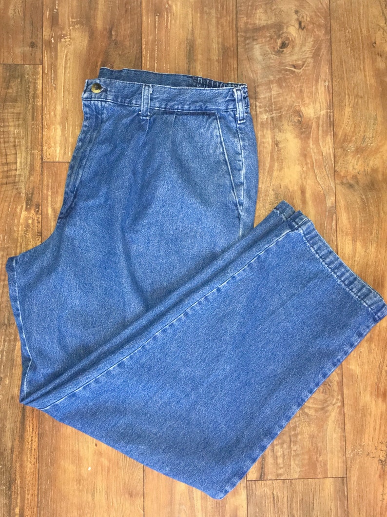 80s Pleated High waist Mom Jeans Medium Dark Wash Stranger things pants Plus Size 36x 30 Elle Eleven Costume
