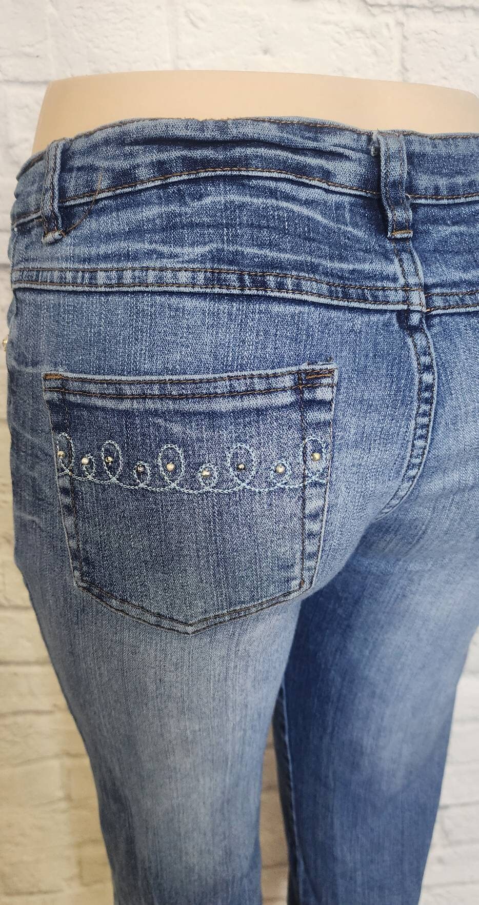 00s 刺繍　デニム　japanese jeans y2k Y2K 00S Jeans, Low Rise, Beaded Embroidered Bootcut Stretch