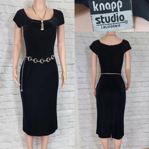 Black velvet bodycon hotsell