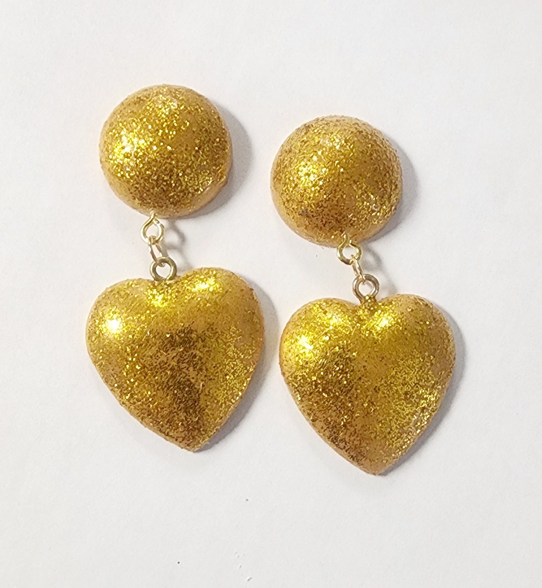 ピアス VINTAGE HOLLYWOOD Side Edge Heart Earrings 4BFK509 CHANEL CC Logos Rhinestone Heart Stud Earrings Gold Tone