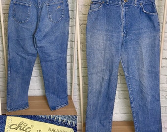 80s 90s High waist Mom Jeans Chic waist 32 light Blue Tapered Leg