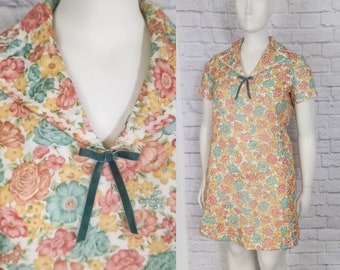 60s/70s Mod Dress, Volup Plus, Mini Aline Shift, Floral green Coral, Short Sleeve Go Go Party notched collar bow