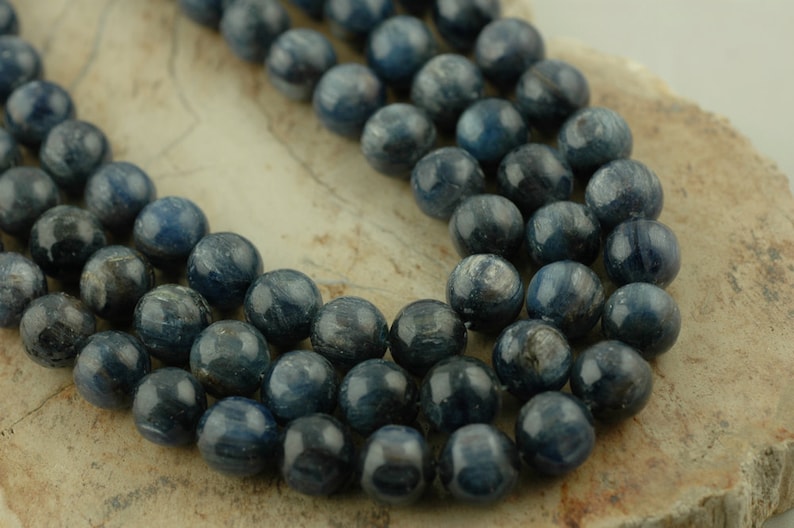 Ocean Designer Jewelry Making Craft Supplies Nautical Dark Blue Kyanite : Gorgeous AAA-Grade Natural Round 12.5mm 6 Beads Sparkling