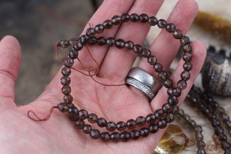 SQ334 69 pcs Winter 15.5 Strand Natural Dark Brown Sparkly Craft Jewelry Making Supplies Smoky Quartz : 6mm Faceted Round Beads