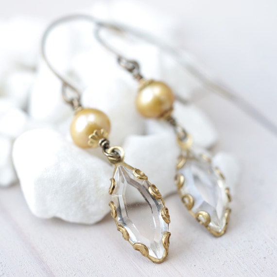 Items similar to Vintage Swarovski Glass & Freshwater Pearl Earrings on ...