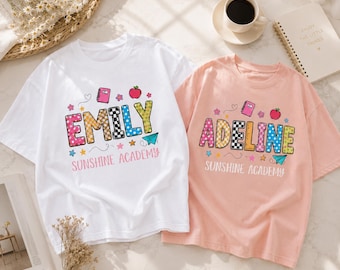 Maglietta personalizzata con il nome dell'insegnante per bambini, maglietta personalizzata per il ritorno a scuola, abbigliamento per la classe della scuola materna e dell'asilo, regalo per bambini