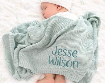 Minimalist Baby Name Blanket, Personalized Knit Baby Throw, Aesthetic Nursery Gift