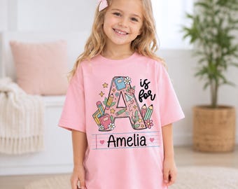 Maglietta personalizzata per bambini con iniziale floreale, maglietta con nome personalizzato per bambini, maglietta carina per bambine, regalo per il primo giorno di scuola