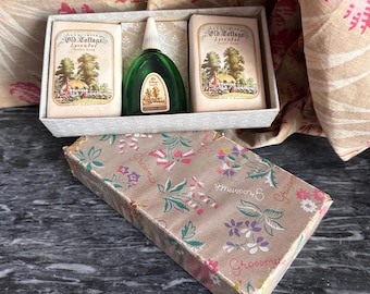 Vintage Old English Laveneder Gift Set Soaps & Perfume Bottle Grossmith