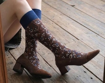Calzini da donna eleganti in stile vintage, motivo floreale in rilievo jacquard a forma di vite