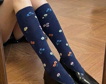 Japanese Style Floral Calf Socks, Polka Dot Forest Retro Women's Knee-High Calf Socks