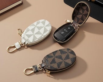 Minimalist Key Holder - Leather Keychain Wallet - Compact Key Organizer -  Gift for Women & Men