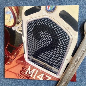 HN12"MILANO" Petrolhead;Motorsport;compleanno;cool;Uomini;interno vuoto;quadrato 150mm; Nocciola dura; NUOVO! Carte per uomini;velocità