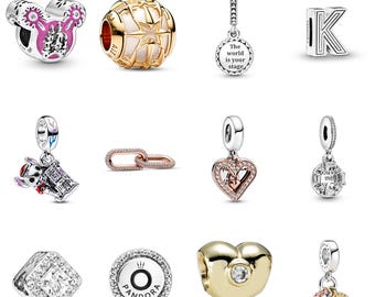 Charm Bead de plata de ley 925, colgante con inicial de Mickey Mouse en forma de corazón dorado, regalo para mujer o novia en su cumpleaños.