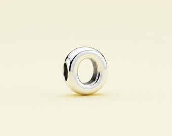 Mini Petite 26 Letters O Initial Character Floating Locket Charm Birthday Gift, Bridesmaid Gift for Her