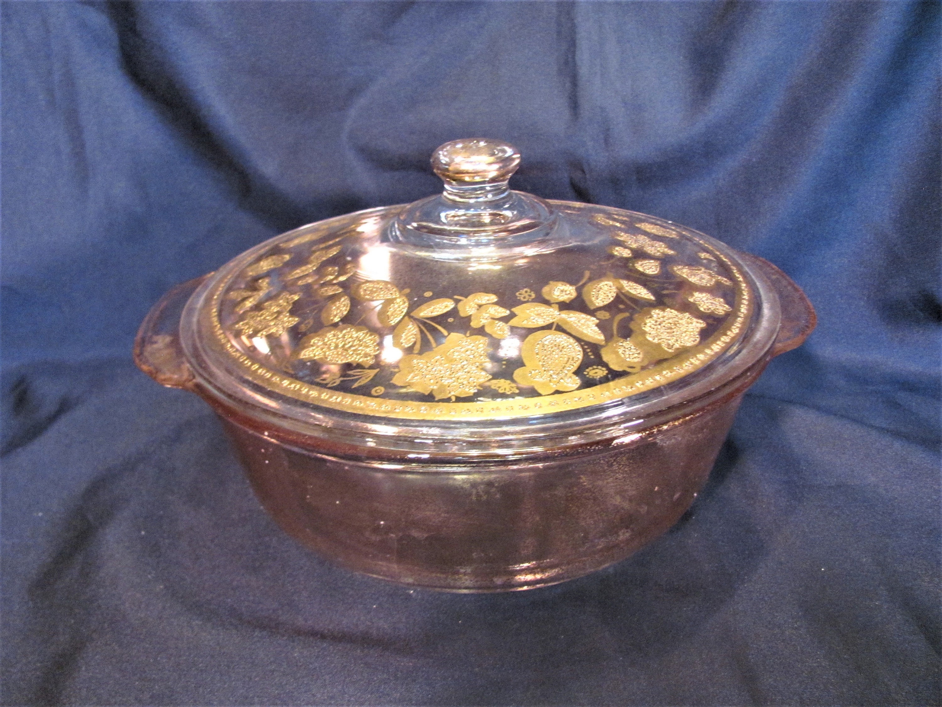 Vintage Gold Fire King Two Quart Casserole Dish wLid