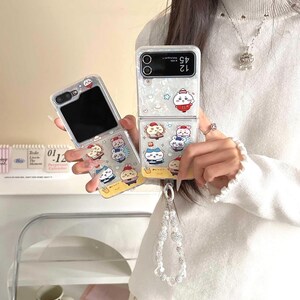 Shell Pattern Chiikawa Phone Case with Strap, Compatible with Samsung Galaxy Z Flip7/6/5/4/3