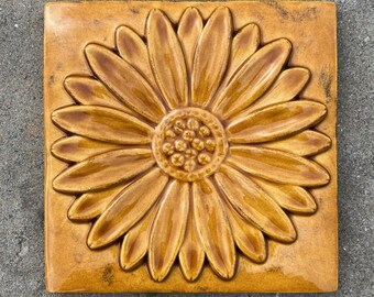 IN STOCK in 7 Glaze Colors -- 6x6 Daisy Accent Tile -- Kitchen Accent, Bathroom Tile,