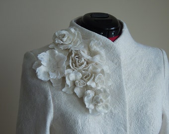 Bridal Jacket With Roses, Winter Wedding Dress, Bridal Bolero Jacket, Wedding Short Coat, Elegant Bridal Blazer, Wool Bridal Cover Up