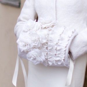 Gefilzte Hand Muff, Hand wärmer Muff, Braut Hand Muff, viktorianischen Stil, Winterhochzeit, gefilzte Blumen Muff, 1950er Jahre Hand Muff, Braut Mitten Bild 3