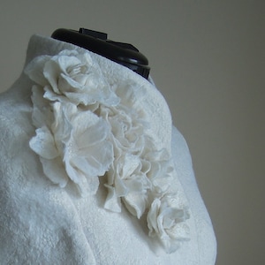 Cashmere Bridal Jacket, Felted Flowers Jacket, Warm Bridal Coat, Elegant Blazer For Bride, White Wool Jacket, Fall Wedding Jacket, Cashmere
