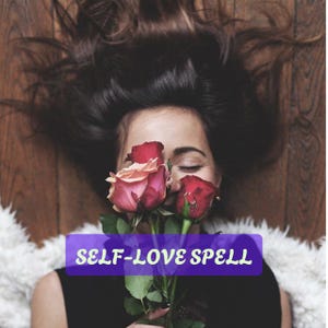 Peut inclure: Une personne allongée avec des cheveux foncés, tenant un bouquet de roses rouges et roses. Le texte "SELF-LOVE SPELL" est affiché sur une bannière violette.