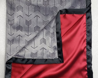 Minky Blanket, baby boy, grey and red blanekt, arrow blanket, satin blanket, silk blanket, grey red and black, soft blanket baby gift, boy