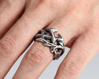 Cyberpunk Thorn Vine Ring — 316L Stainless Steel Gothic Tribal Openwork Band Dark Punk Jewelry