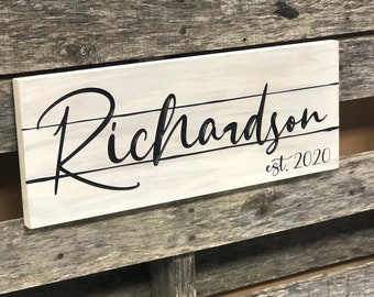 Lasercut Sign Last Name Wood Pallet Sign with Felt Flowers /& Custom Laser Cut Word