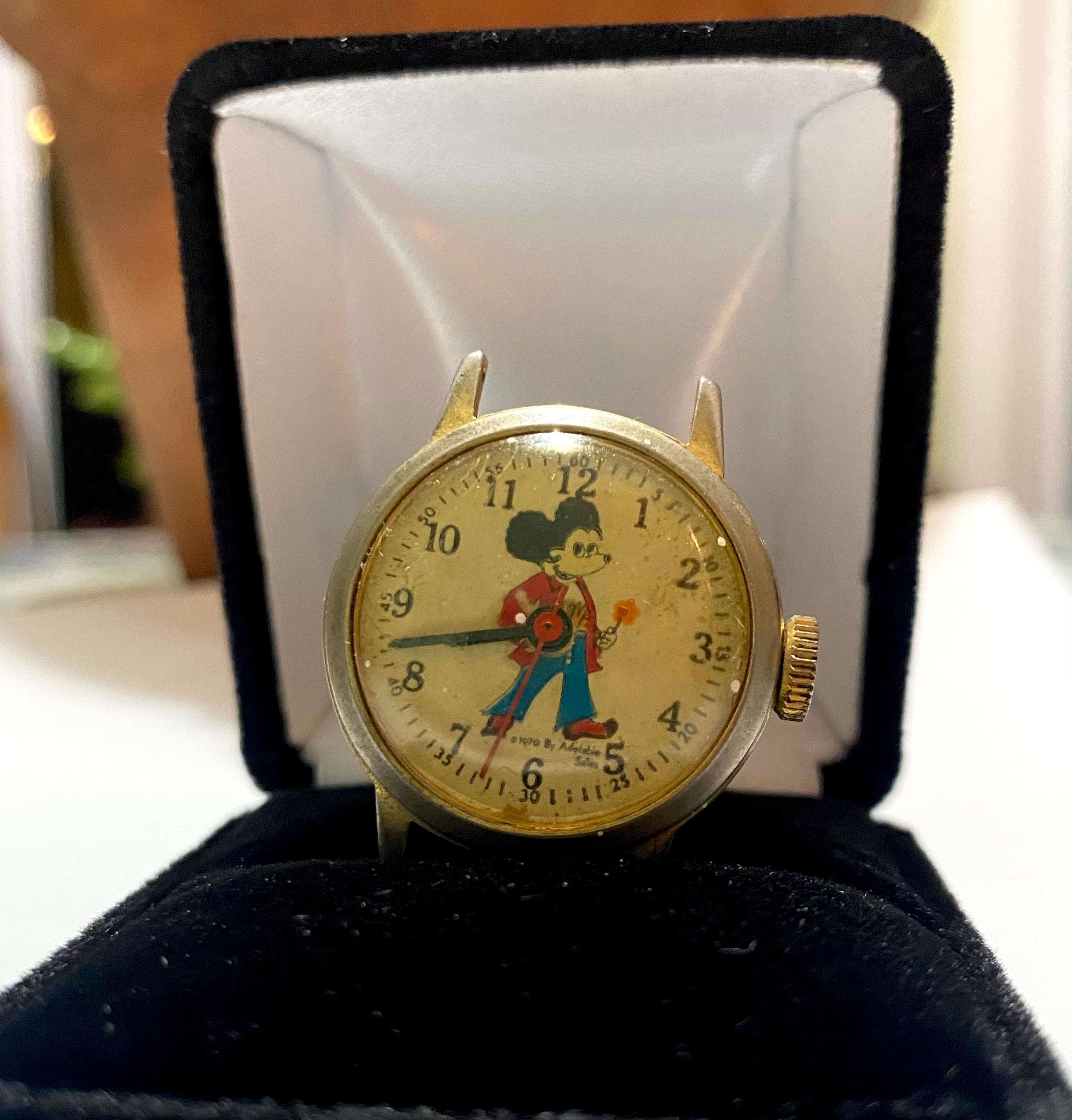Mickey Vintage Watch - Etsy display picture 2
