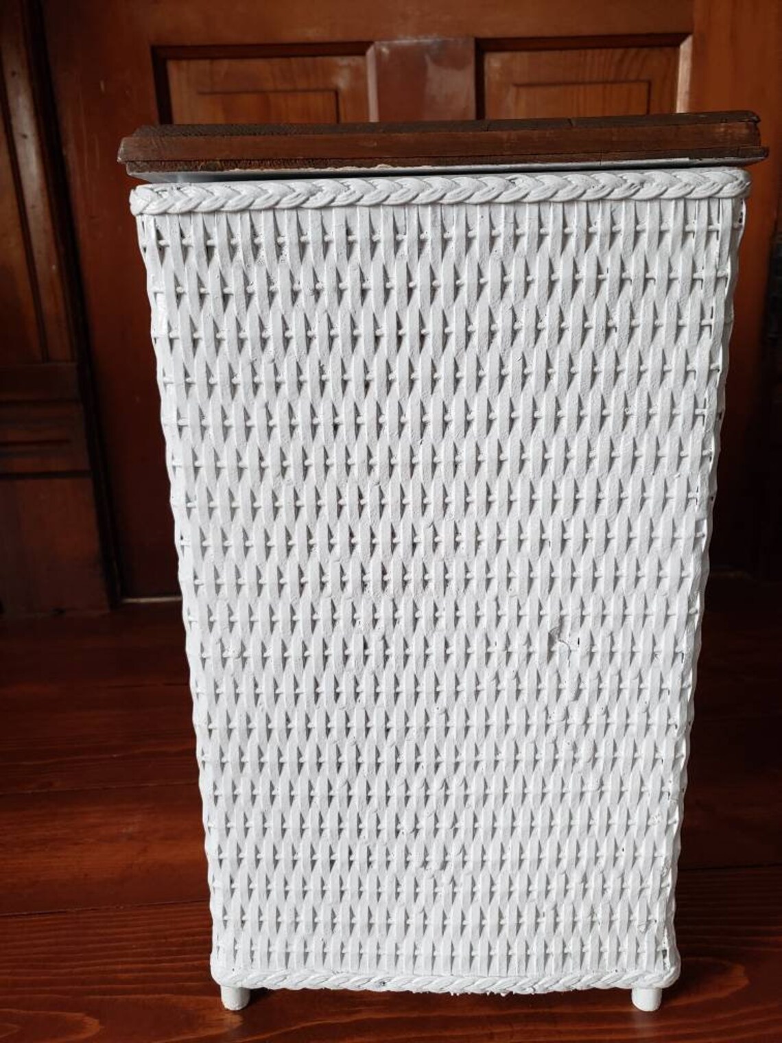 Vintage White Wicker Clothes Hamper with Wood Lid Mid Century Etsy