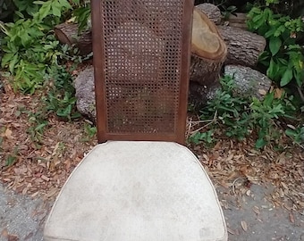 3 Vintage Henredon Dining Room Chairs, Circa 1970s, Price is for 3 Chairs