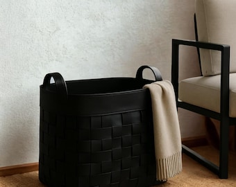Cesta de almacenamiento de cuero tejido, organizador negro artesanal, decoración minimalista para el hogar.