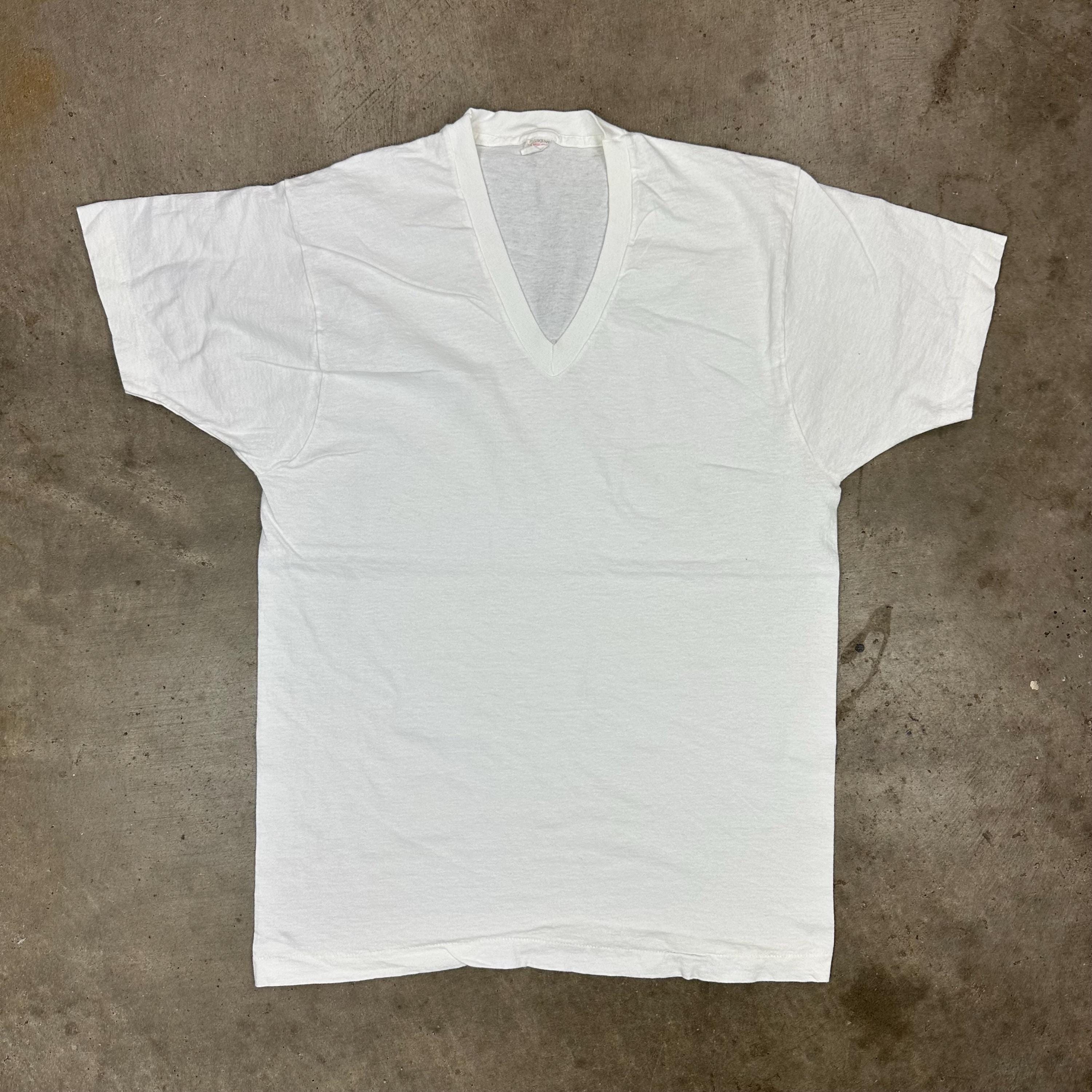 Fruit of the Loom, Vintage USA FOTL Blank Single Stitch White V-Neck Tee