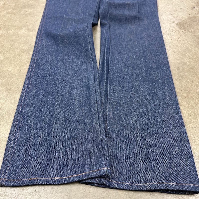 Vintage USA Wrangler mörk indigoblå jeans bild 2