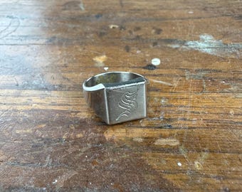 Vintage Silver Old English “S” Monogram Signet Ring