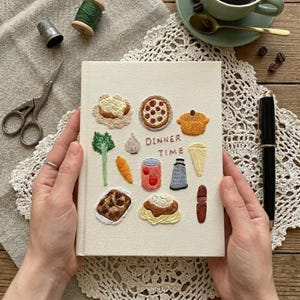 Cuaderno de recetas personalizado, cuaderno bordado a mano con mis recetas, cuaderno con tapa de tela hecho a mano, cuaderno A5 personalizado, cuaderno secreto