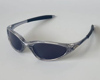 Lunettes de soleil Oakley Minute Gen1 Minute 1.0, monture grise transparente, verres noirs