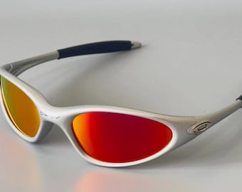 Lunettes de soleil Oakley Mitute 1.0 argentées arc-en-ciel vintage Gorpcore USA Y2K Avantgarde