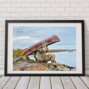 Fotografia da Sra. Skipper, a Troll de Outono, emoldurada em 11x14 com passe-partout 8x10 |