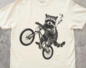 Waschbär auf Fahrrad Shirt, Retro rauchendes Tier BMX Radsport T-Shirt, Vintage Humor Wildtiere Grafik T-Shirt, Trash Panda Top, einzigartiges Geschenk