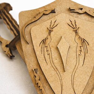 Träsvärd och sköld SVG DXf | Laserskurna CNC-filer | Medeltida leksaksvapen | Cosplay-rekvisita för barn | DIY-trähantverksdesign | Direkt nedladdning bild 3